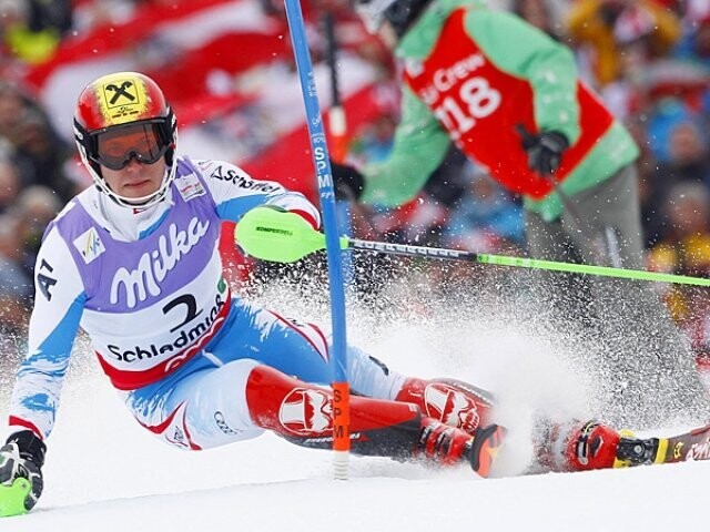 Hirscher nyerte a férfi műlesiklást