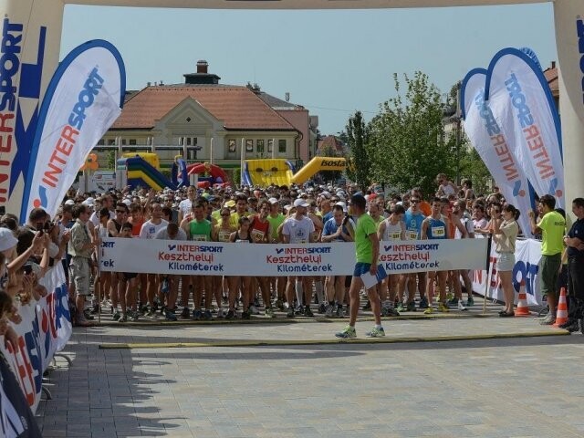 Rekordot döntött résztvevőszámban a VI. Intersport Keszthelyi Kilométerek mezőnye