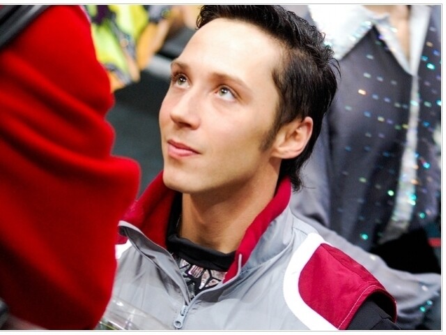 Johnny Weir nem indul Szocsiban