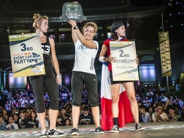 Szász Kitti másodszor is megnyerte a Free Style Világdöntőt!
