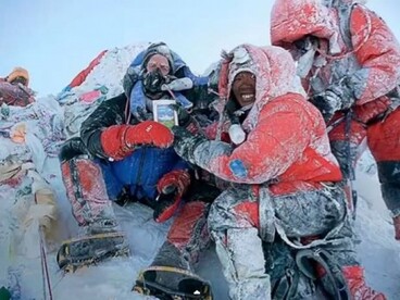 A Mount Everest történetének legsúlyosabb lavinaomlása - 11 halott