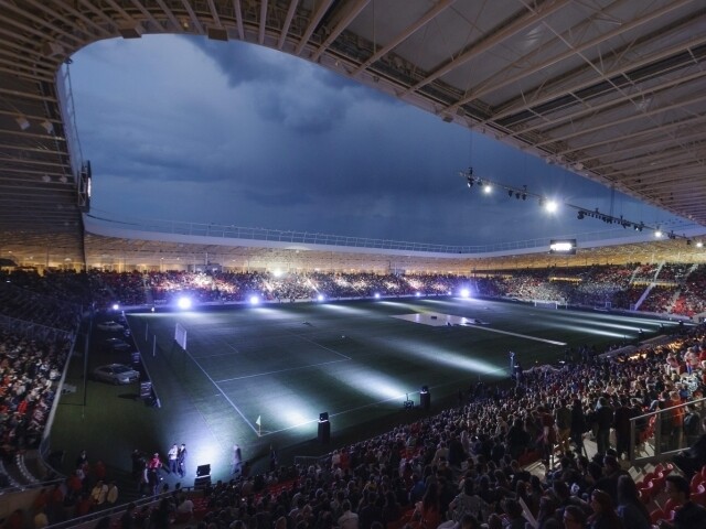 Átadták a debreceni Nagyerdei Stadiont