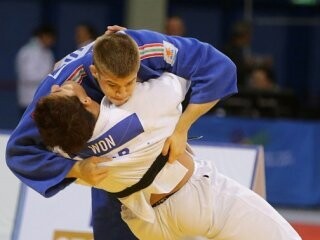 Újabb dobás a tatamin Rio felé