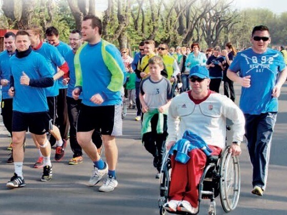 Olimpikon és paralimpikon népszerűsíti a Pest Megyei Futó- és Gyalogló Napot