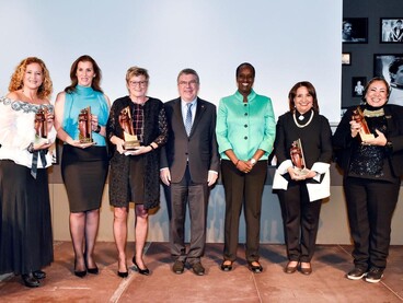 Nők a sportban - a NOB hölgyeket díjazott Lausanne-ban