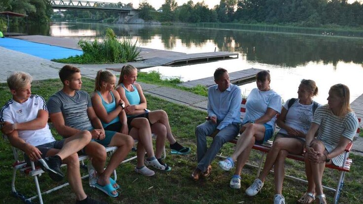 Négy olimpiai bajnokunk pallérozta a négy ifjú kajakost