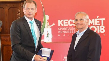 A sportújságírók kongresszusán Kő András kapta a MOB Média Életműdíját