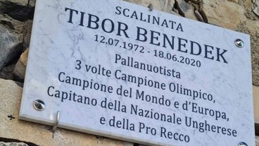 Emléktáblát avattak Benedek Tibor tiszteletére Olaszországban