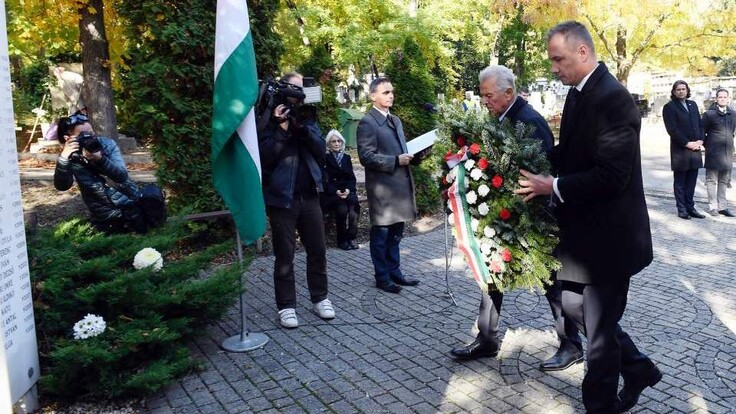 Igaly Diára és az olimpiai család elhunyt tagjaira emlékeztek Farkasréten