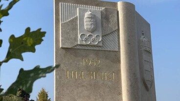 Emlékművet avattak a helsinki hősök tiszteletére