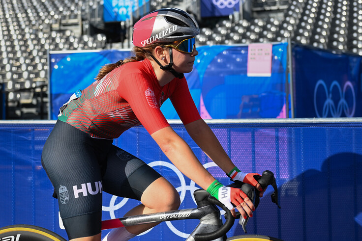 Vas Kata Blanka Párizs