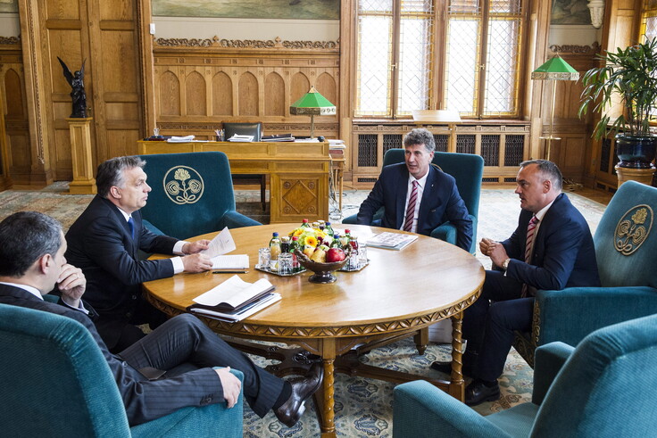 Orbán Viktor a MOB vezetõivel tárgyalt