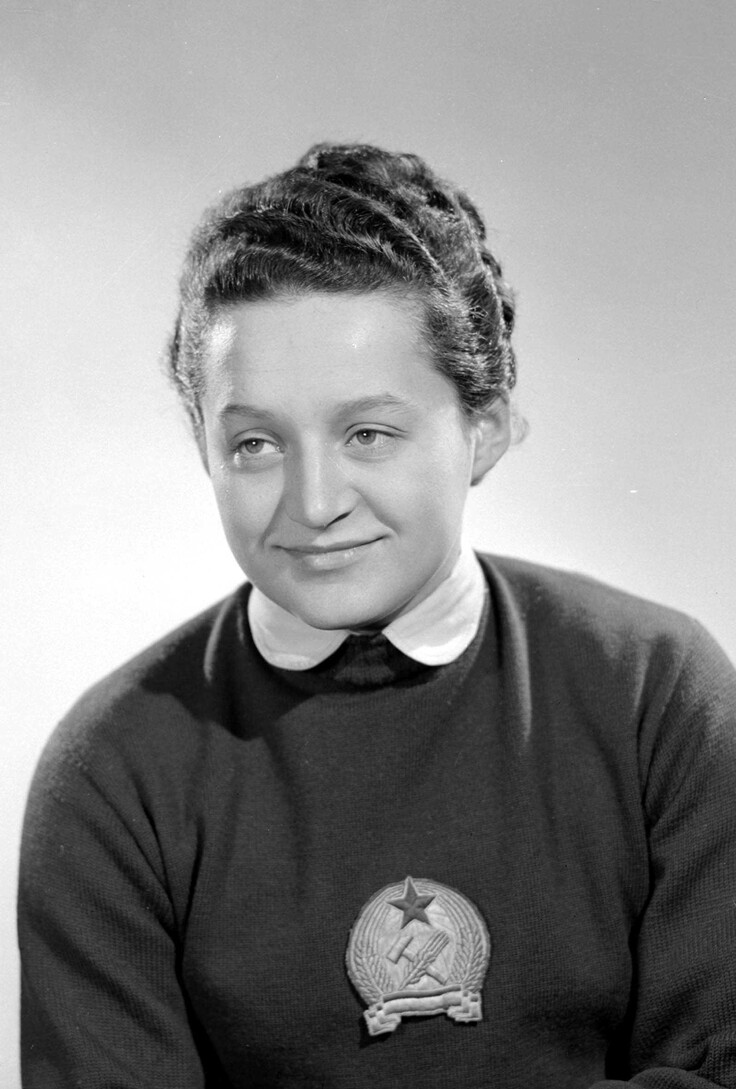 Sport - Gyenge Valéria olimpiai bajnok úszónõ