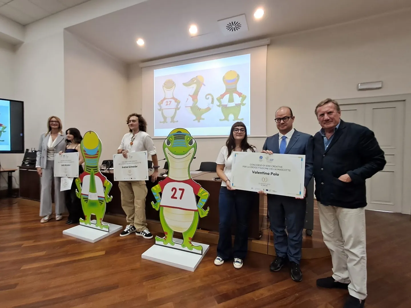 1.Eyof27.-Presentazione-mascotte-a-Trieste-26.6.26.webp