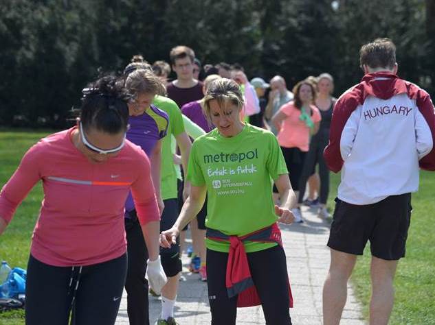 Olimpikonok segítik a Metropol futócsapatát