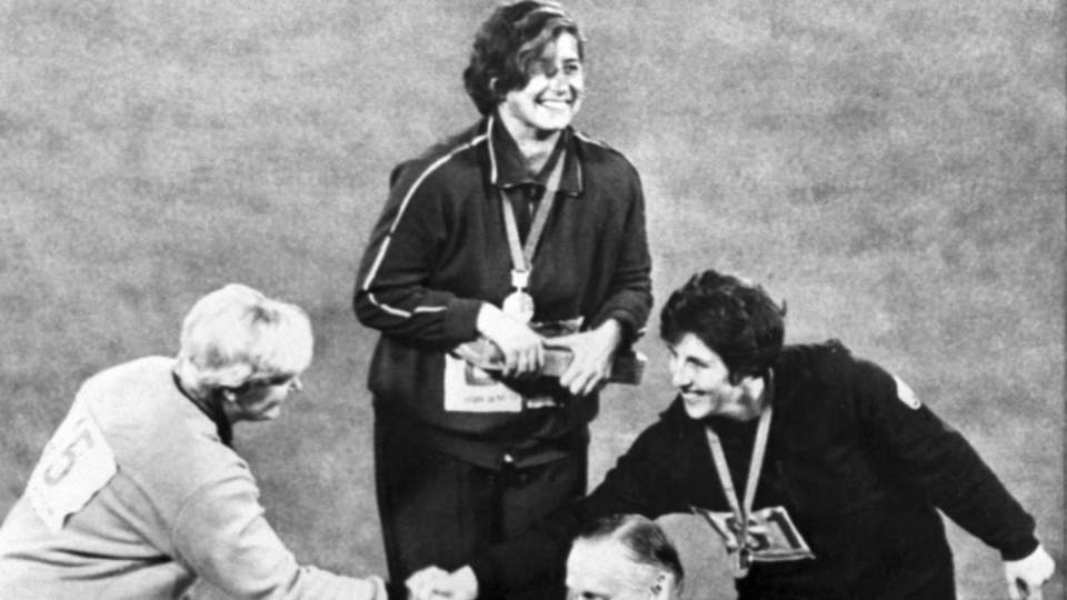 Repül a diszkosz, ki tudja hol áll meg… – Kontsek Jolán 80 éves