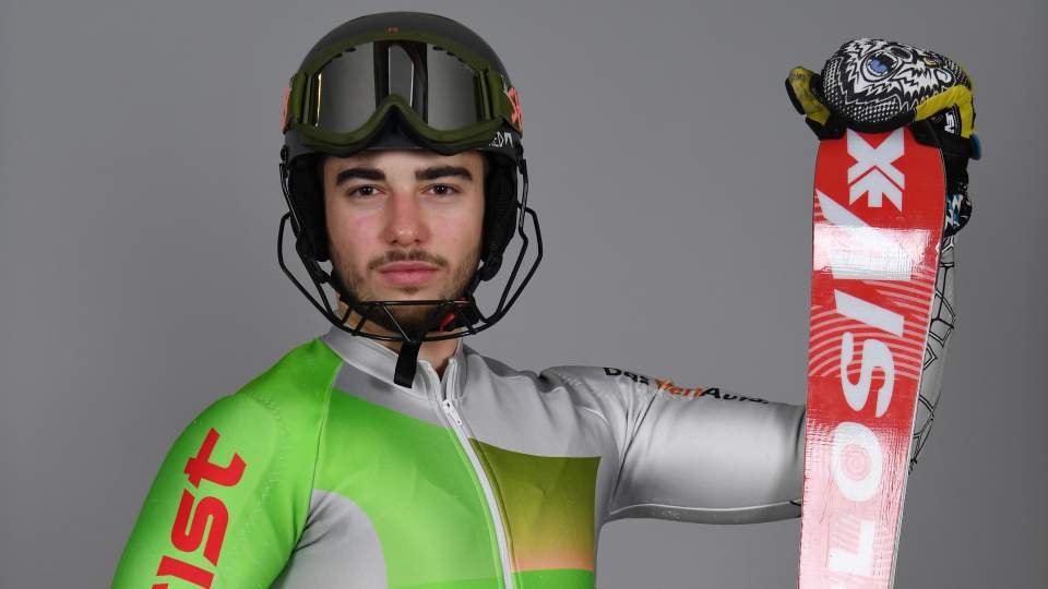 Alpesi sízőink versenyben az olimpiai indulásért