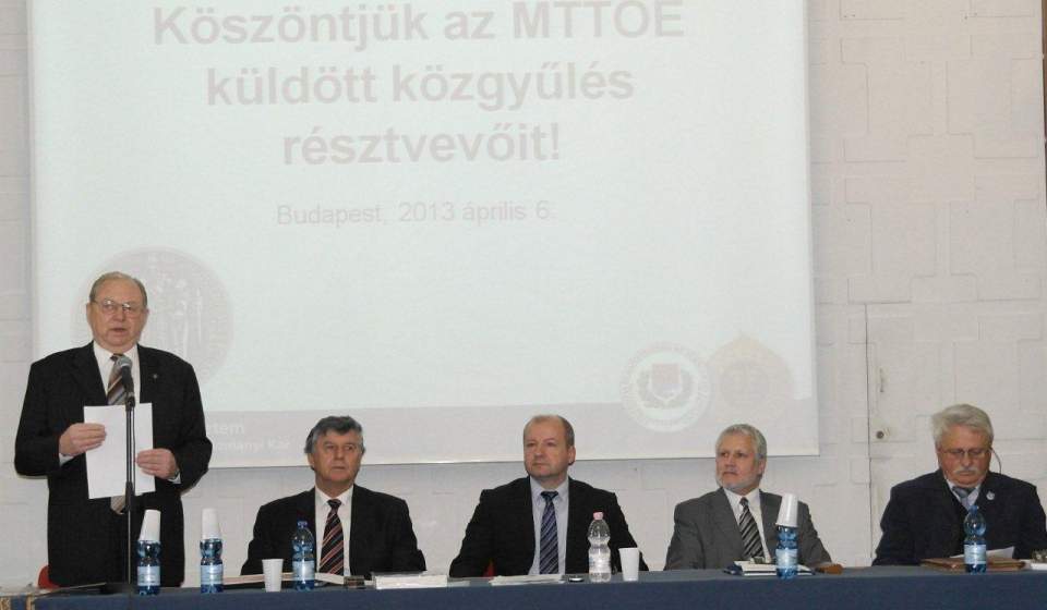 „Istvánfi Csaba a TF-történelem egyik legmeghatározóbb alakja volt