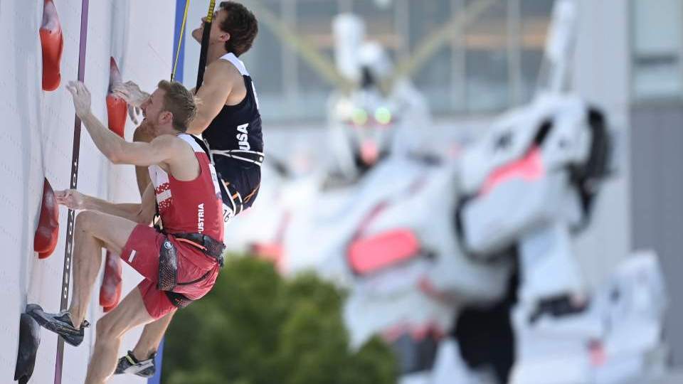 Sportmászók versenye a tokiói olimpián.
