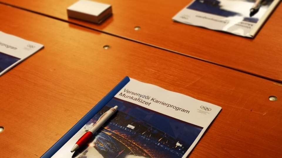 Élsport után is van élet – szeminárium a „kettős életpályamodell” jegyében 