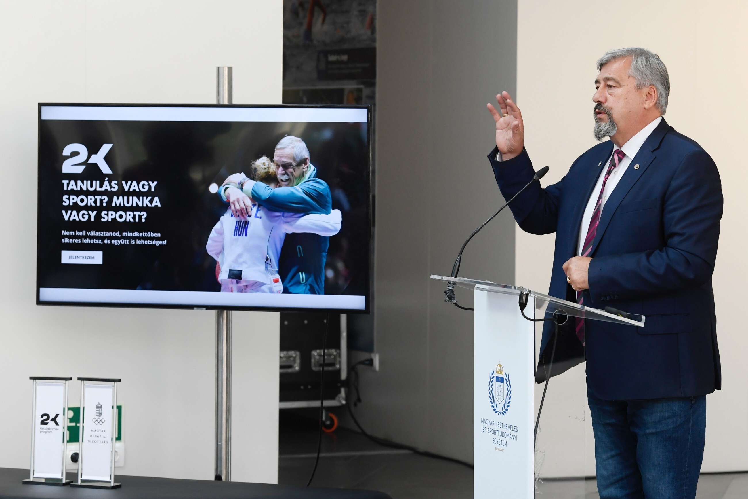 20231002 022 tf kettos karrier sajtaj