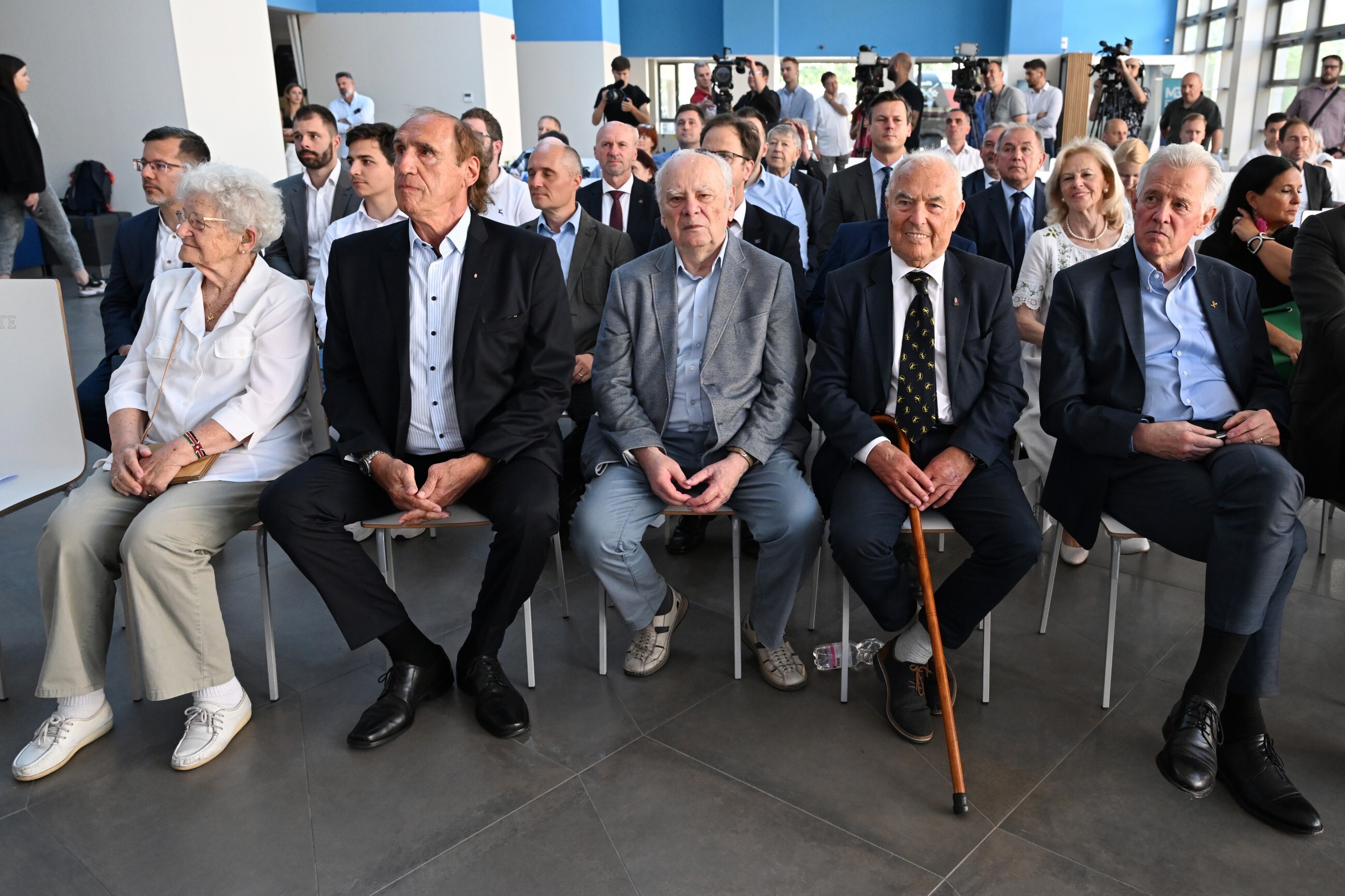 20240617 005 tf keznyomat