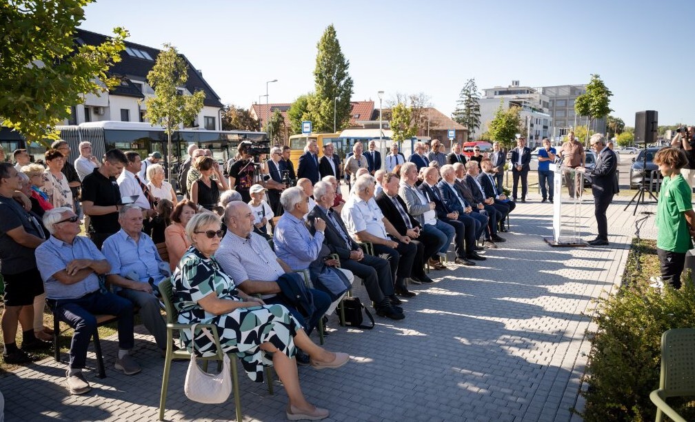Győr_Palotai_Károly_emlékhely_avató_20250911.jpg