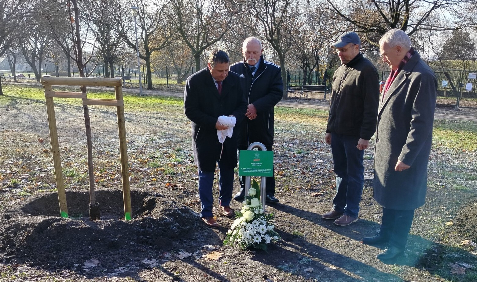 Mohácsi_Ferenc_emléktáblaavatás_20251128.jpg