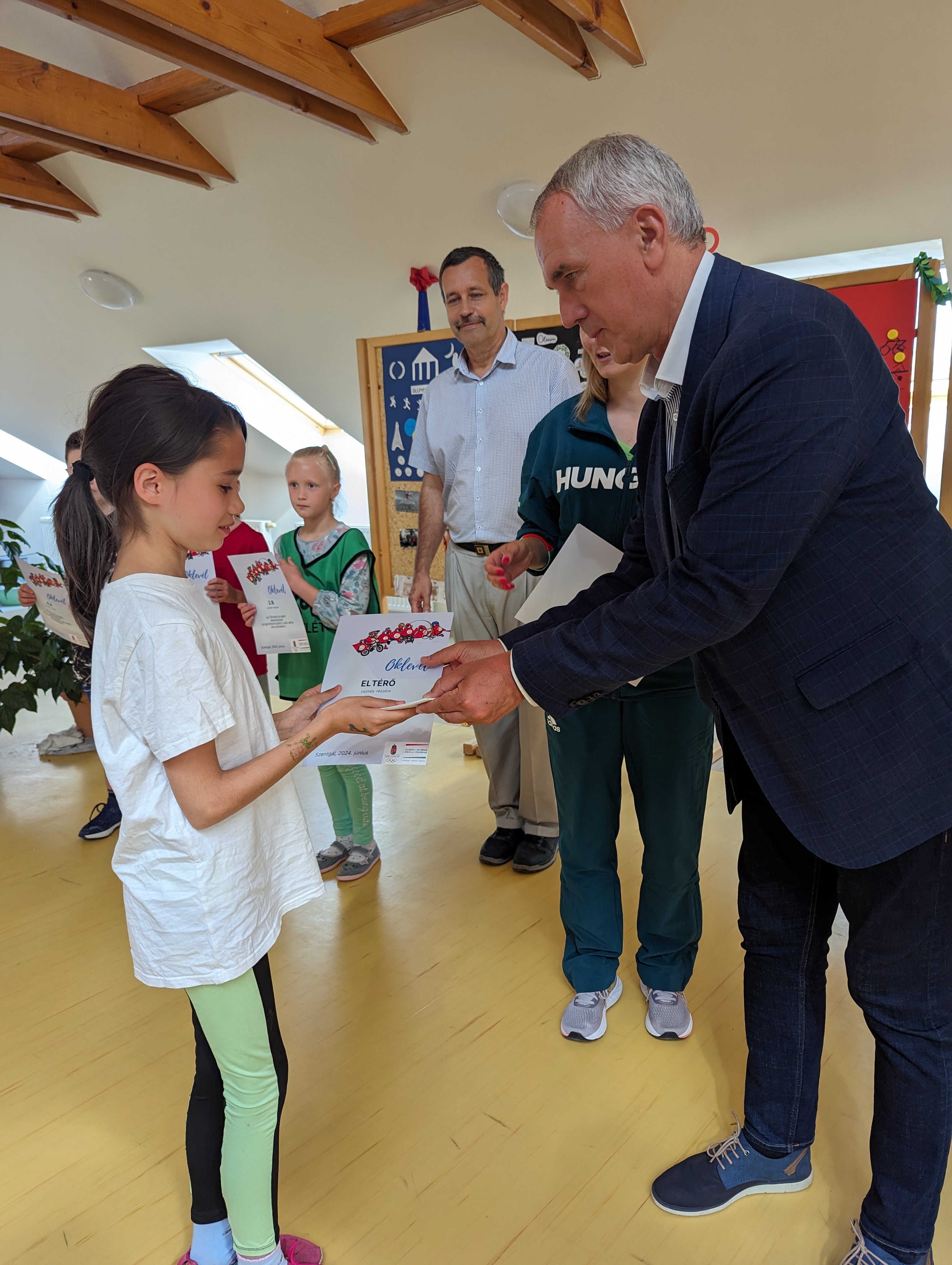 PXL 20240605 071558381