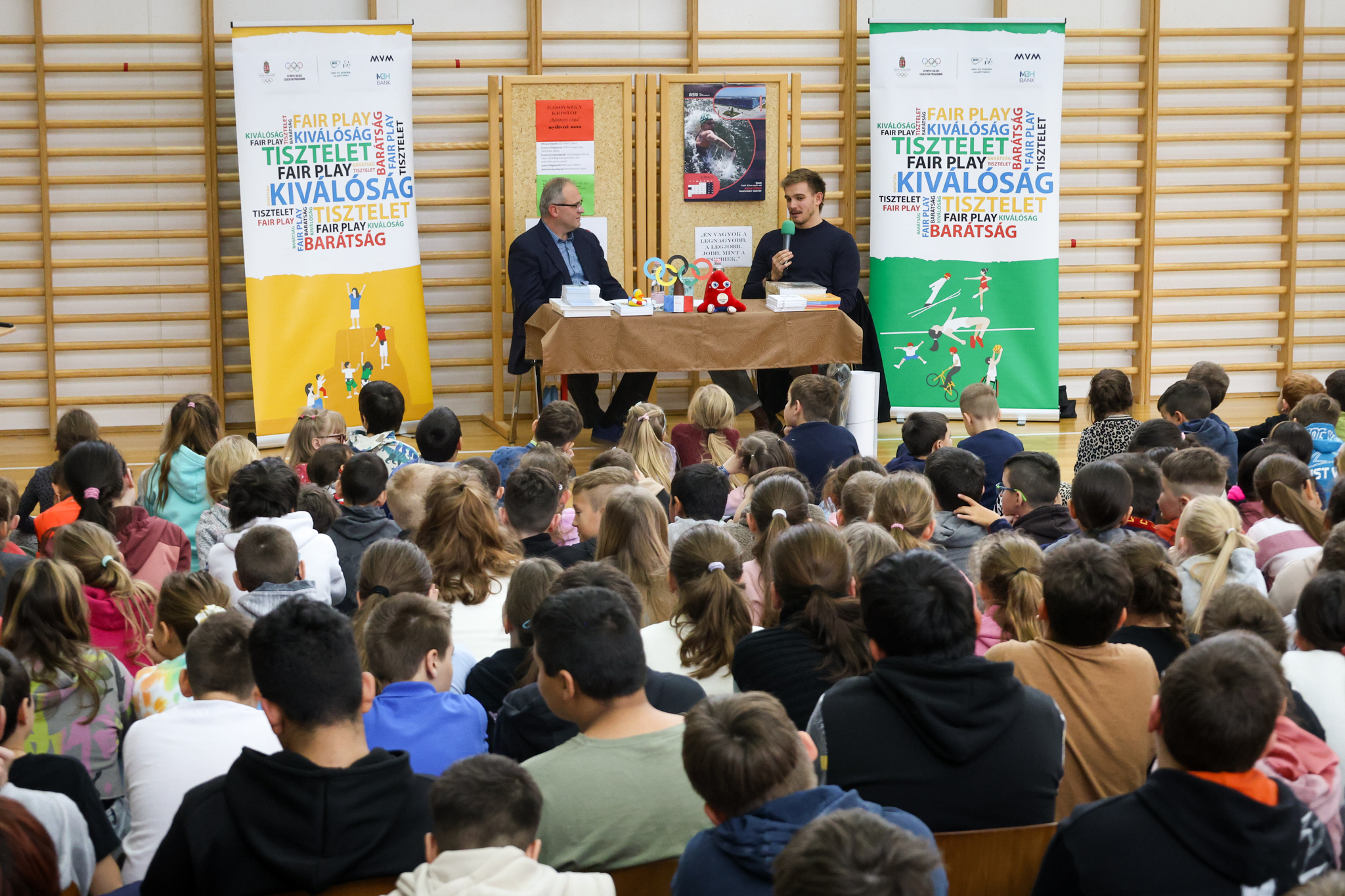 Rasovszky Kristóf aranyat érő pillanatokat szerzett a szentgáli diákoknak