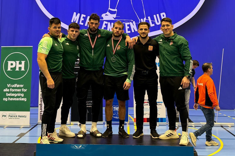 0011024 egy arany egy ezusterem a thor masters rol 800