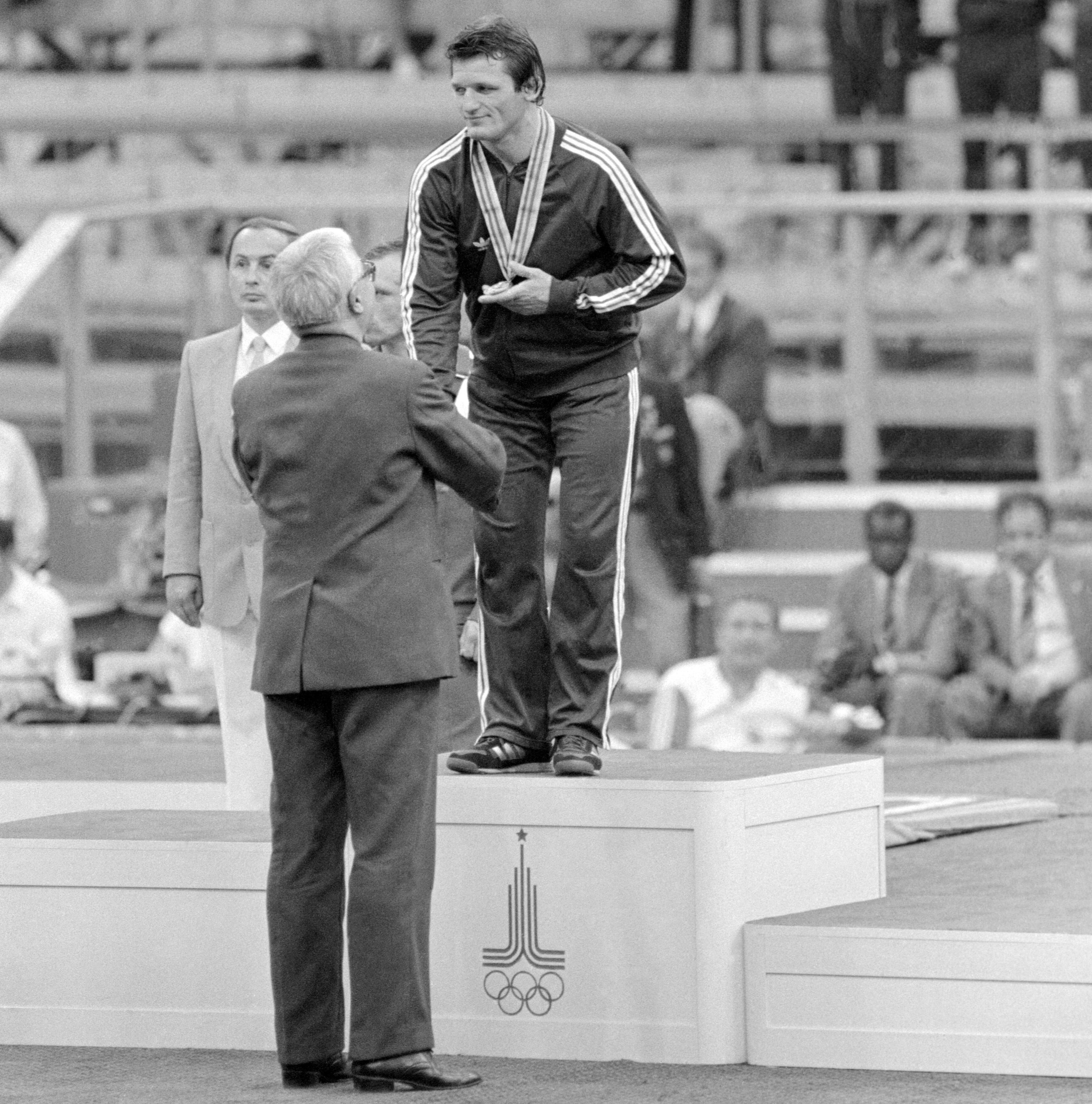 Sport - Moszkvai olimpia - Kocsis Ferenc a dobogón