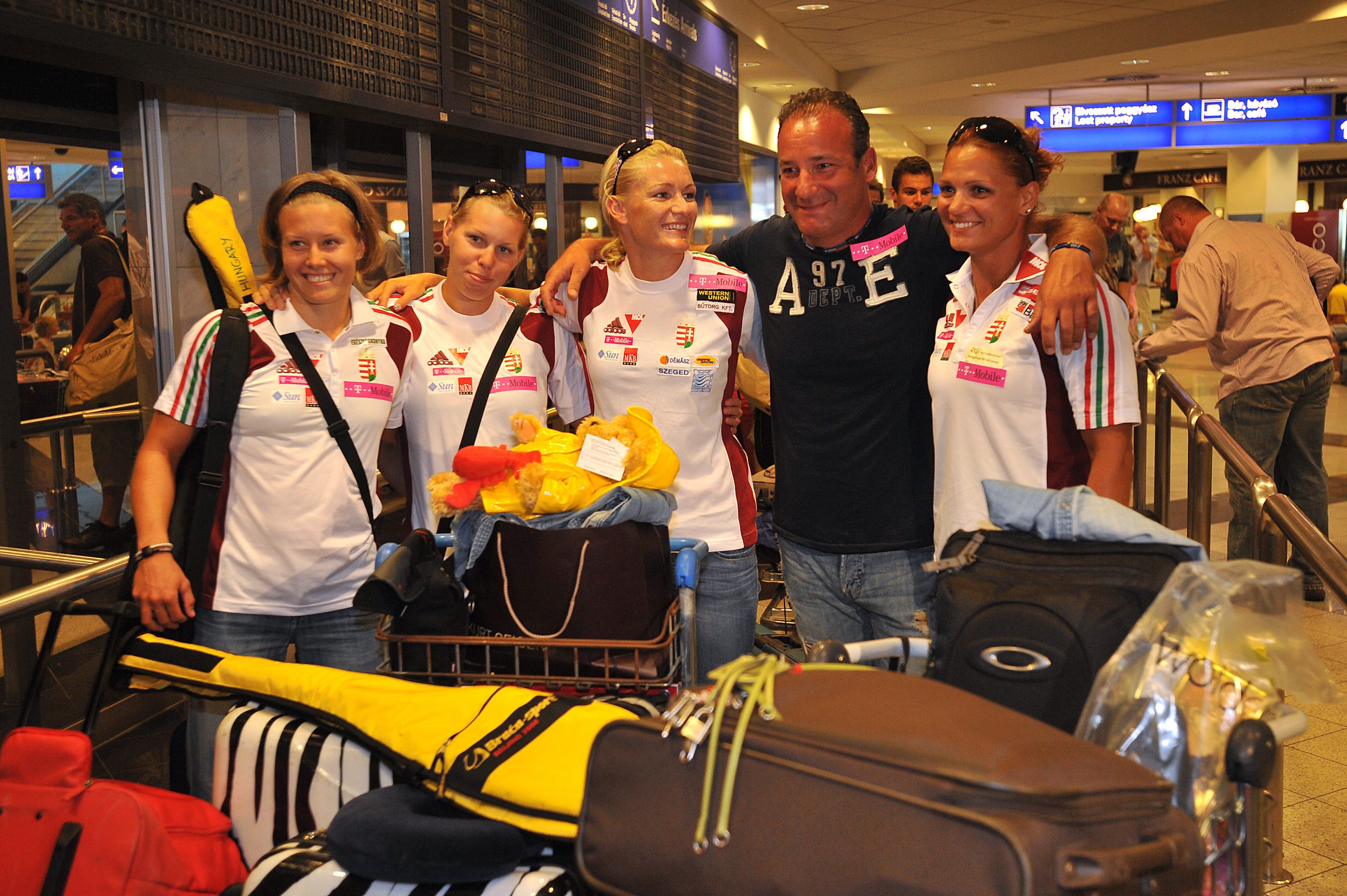 Kajak-kenu - Kanadai vb - Hazaérkeztek a sportolók