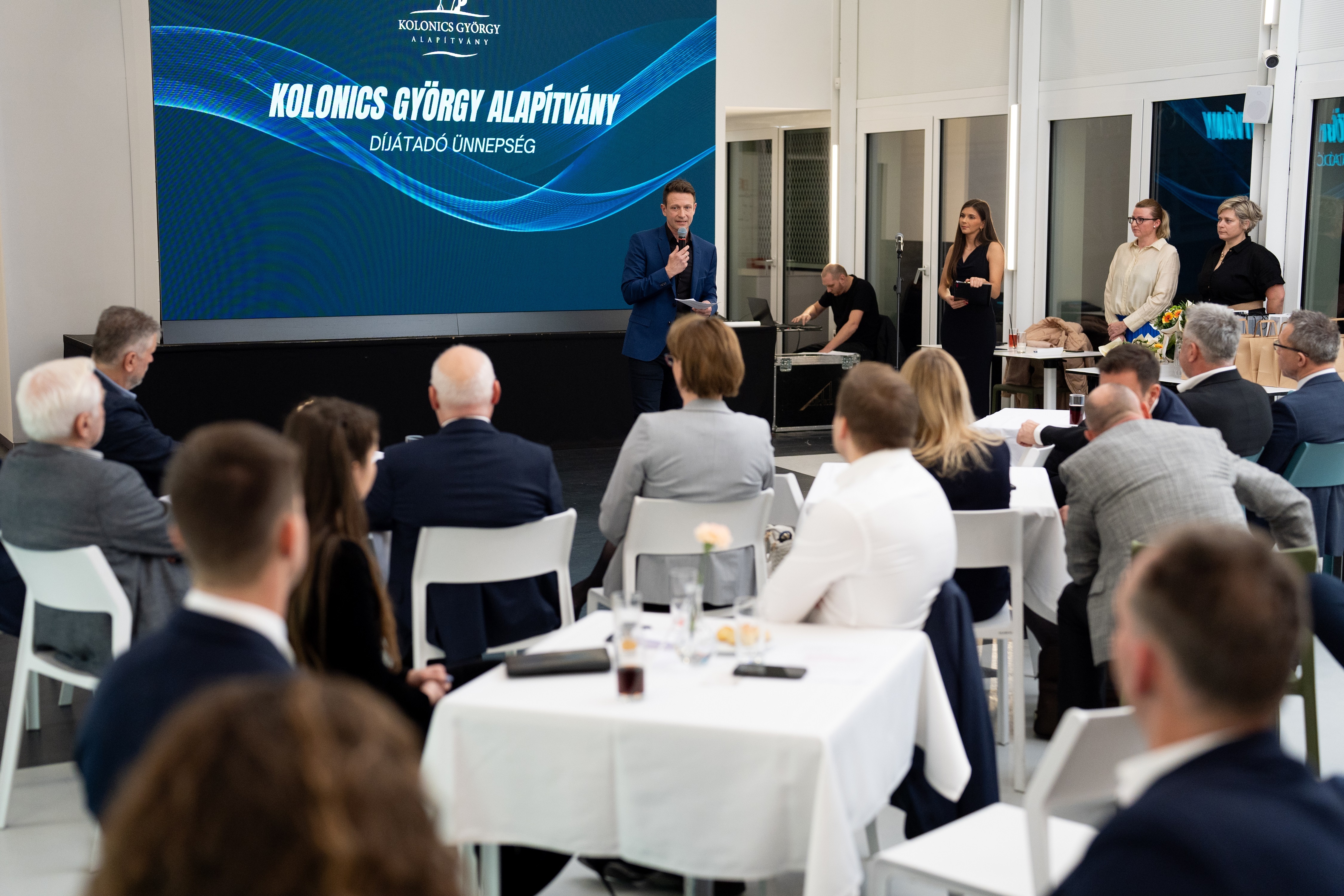 250130_0126_Kolonicsdijatado-_VON2269