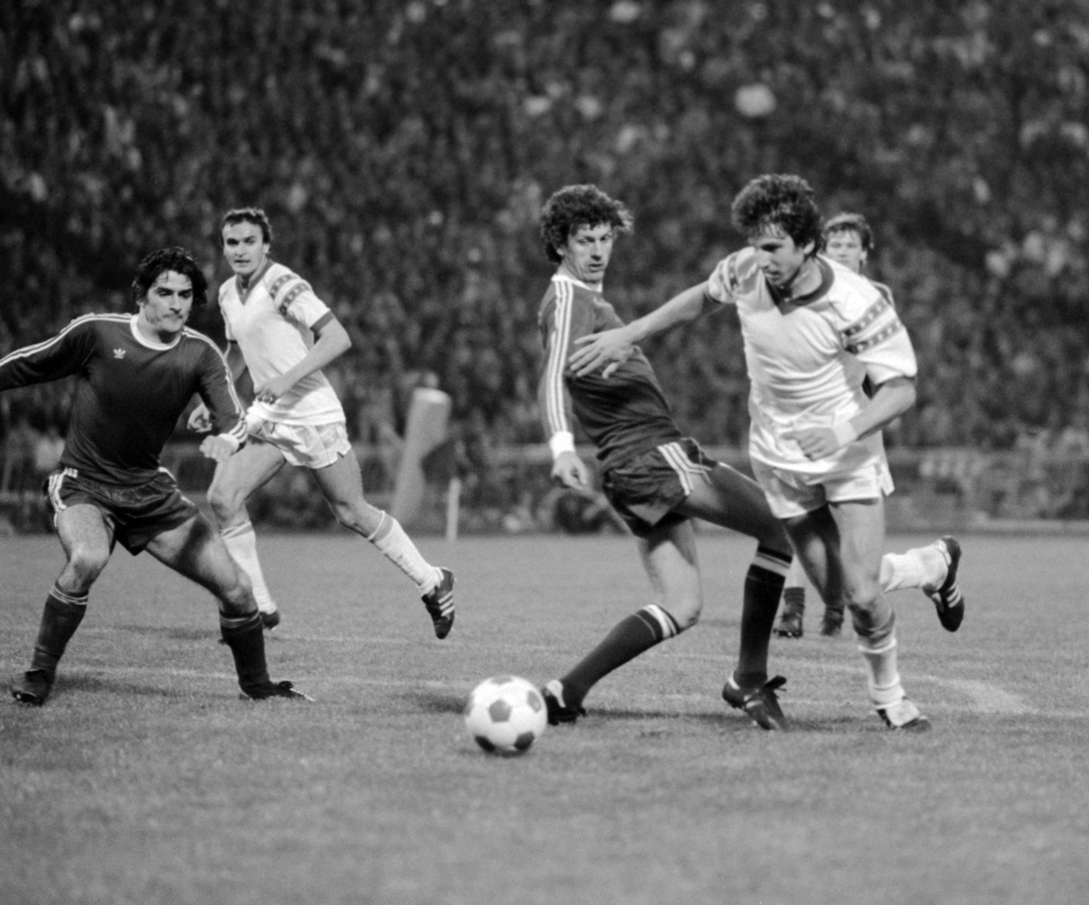 Sport - Budapesti Honvéd-Újpesti Dózsa NB I-es labdarúgó m?