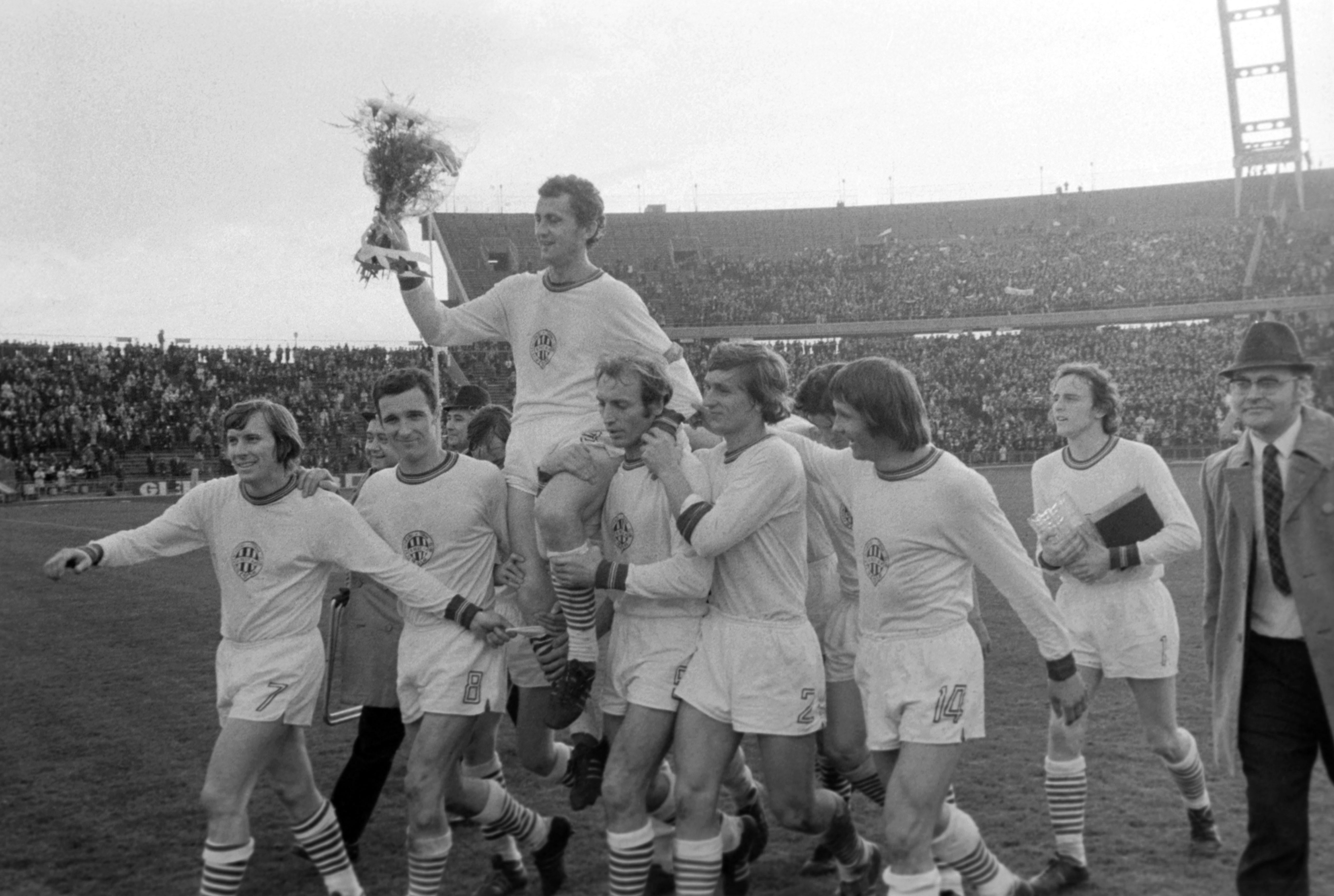 5ea1a8d7 cfdc 4493 a1dc 639616148f61