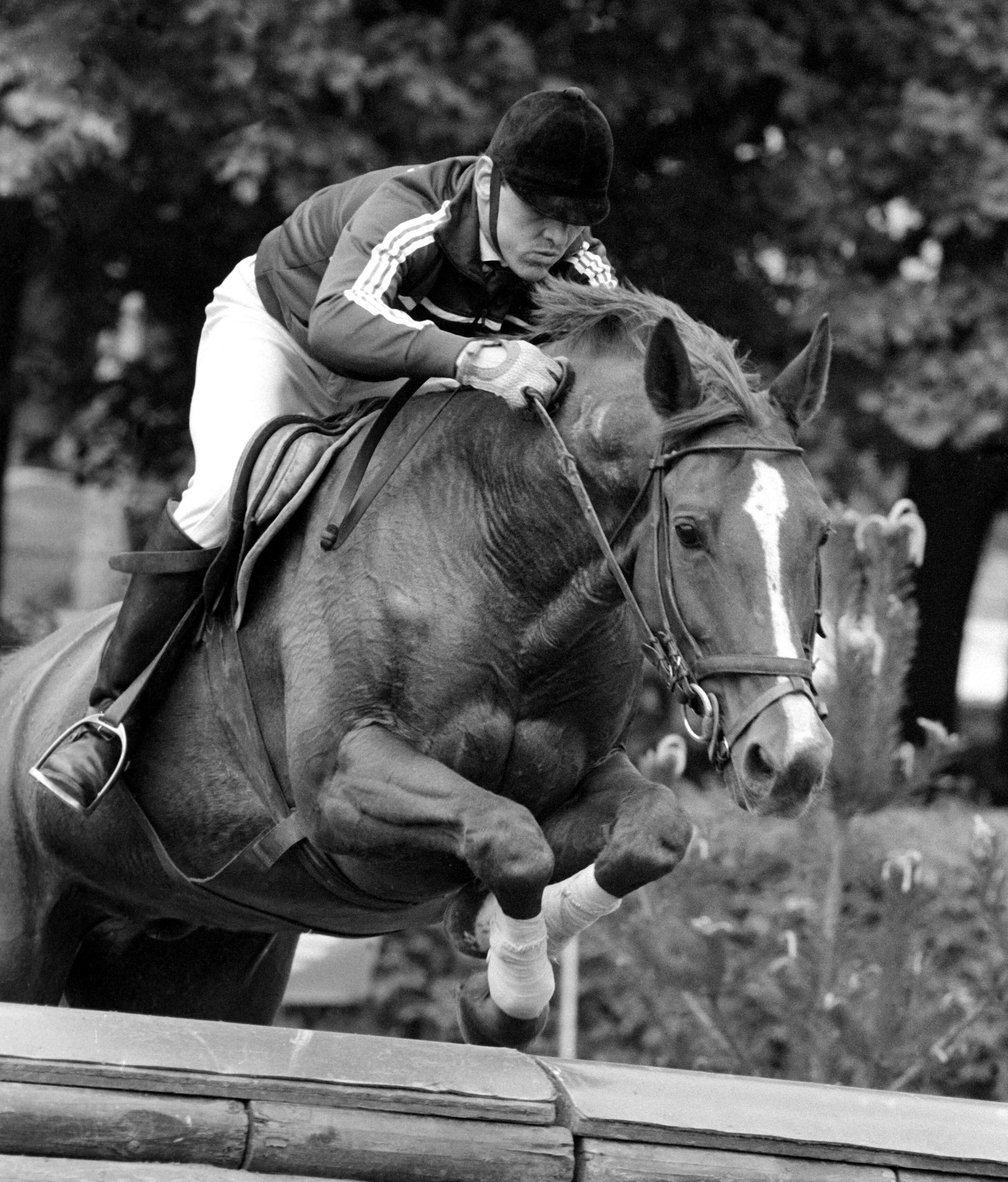 martinek_janos_lovagol