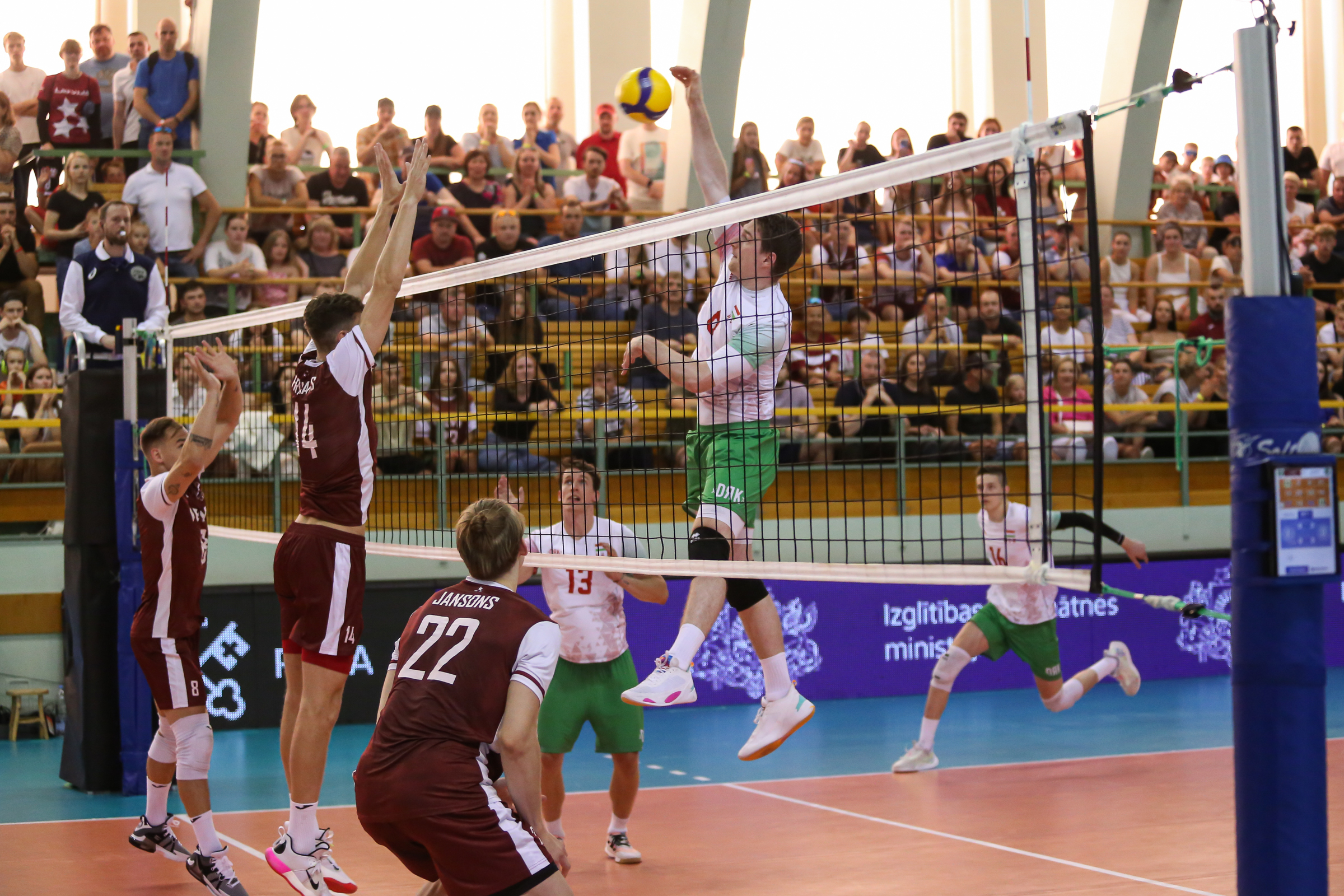 Hun let Arturs Stiebrins16