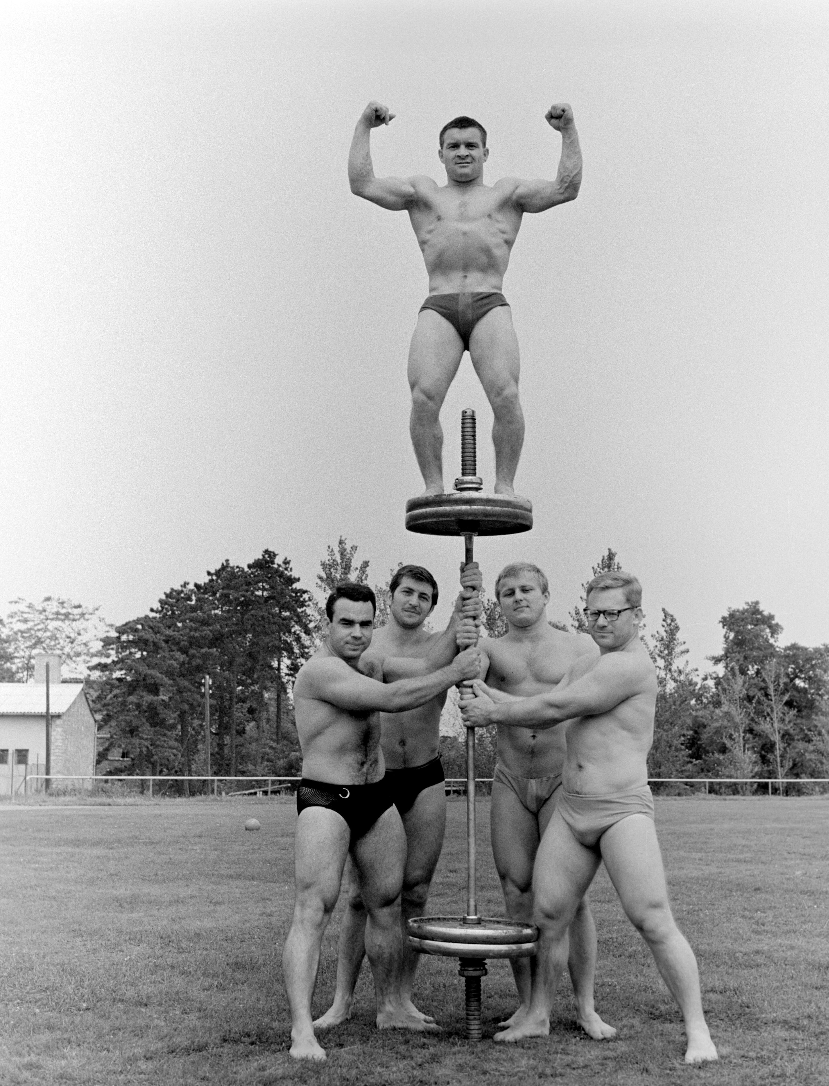 Sport - Olimpiai súlyemelõ válogatott