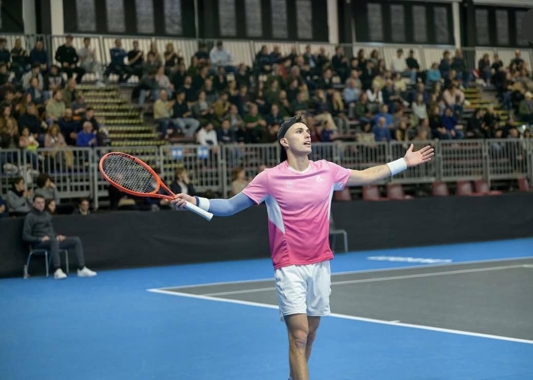 Piros Zsombor 8 trofea