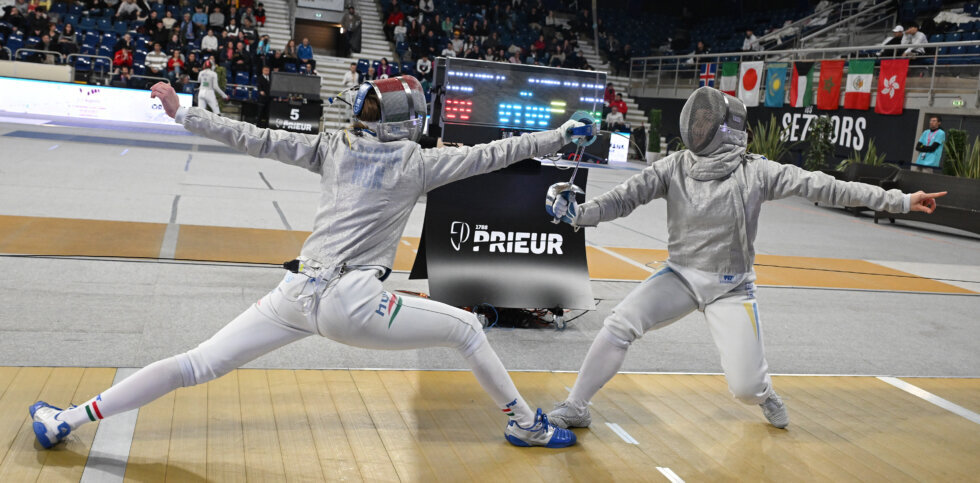 Katona komascsuk 1 980x483