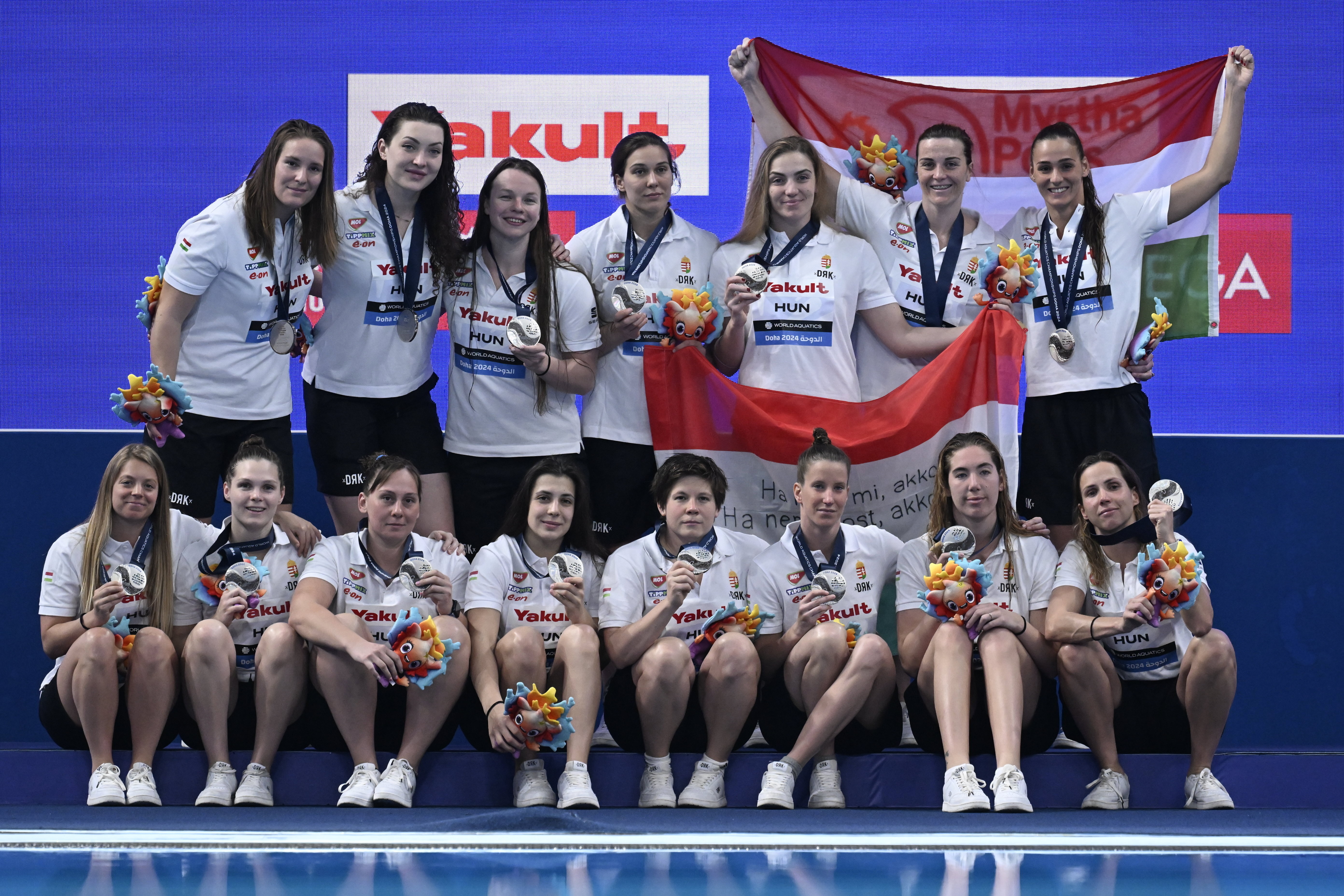 Vizes vb - Vízilabda - Ezüstérmes a nõi válogatott