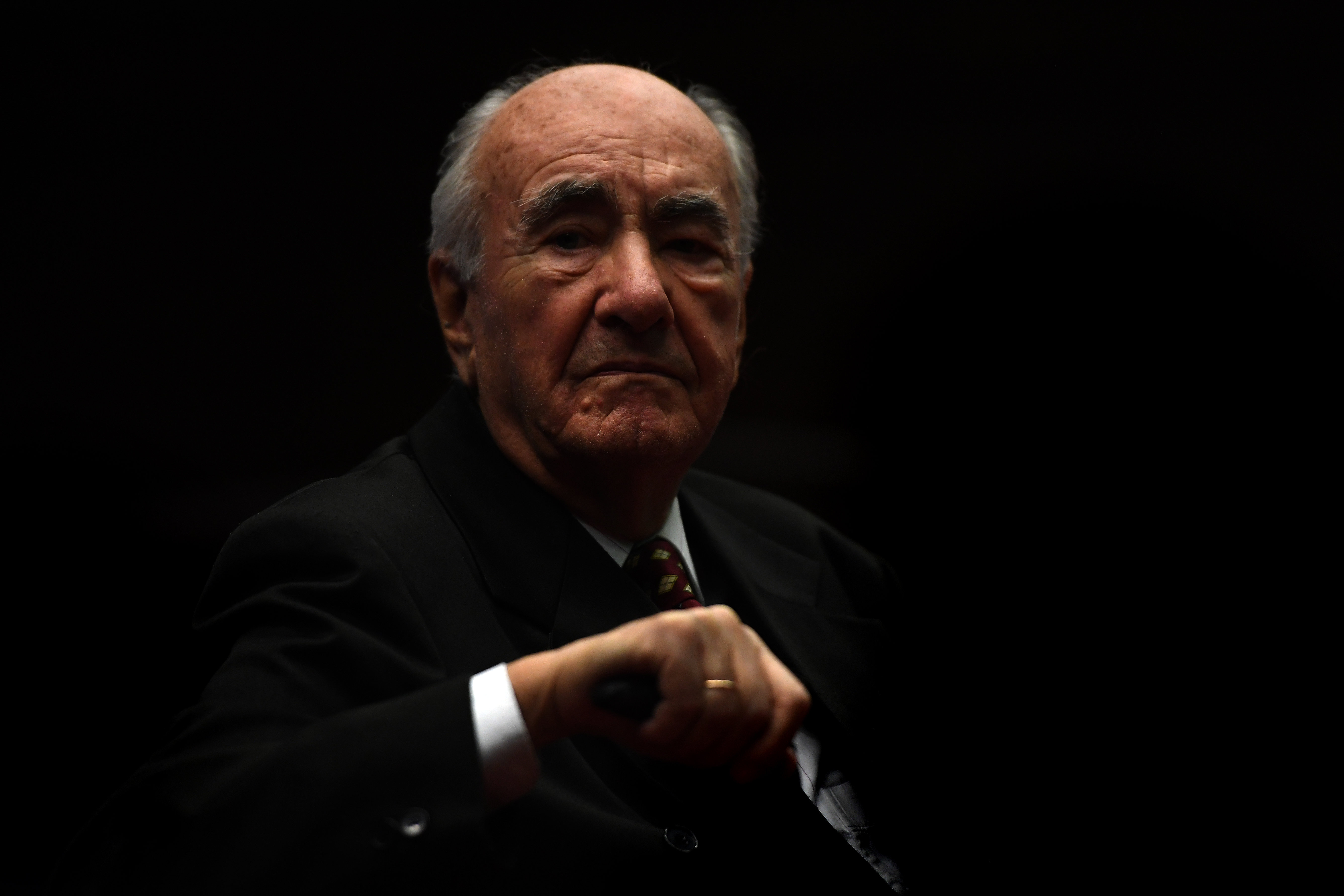 Újra Ormai László nevét viseli a Marczibányi téri asztalit