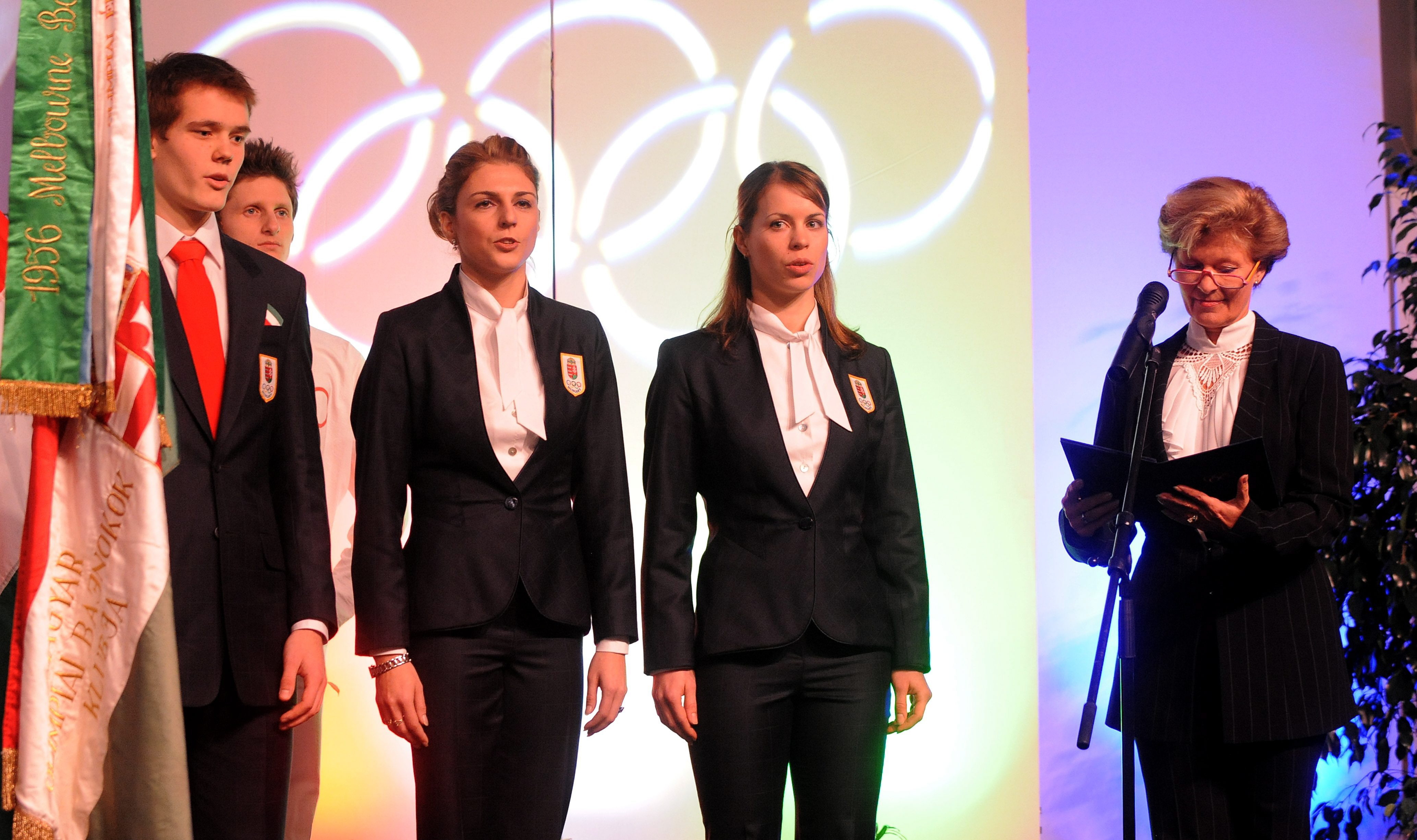 Olimpia - Vancouver2010 - Letette az esküt a magyar csapat