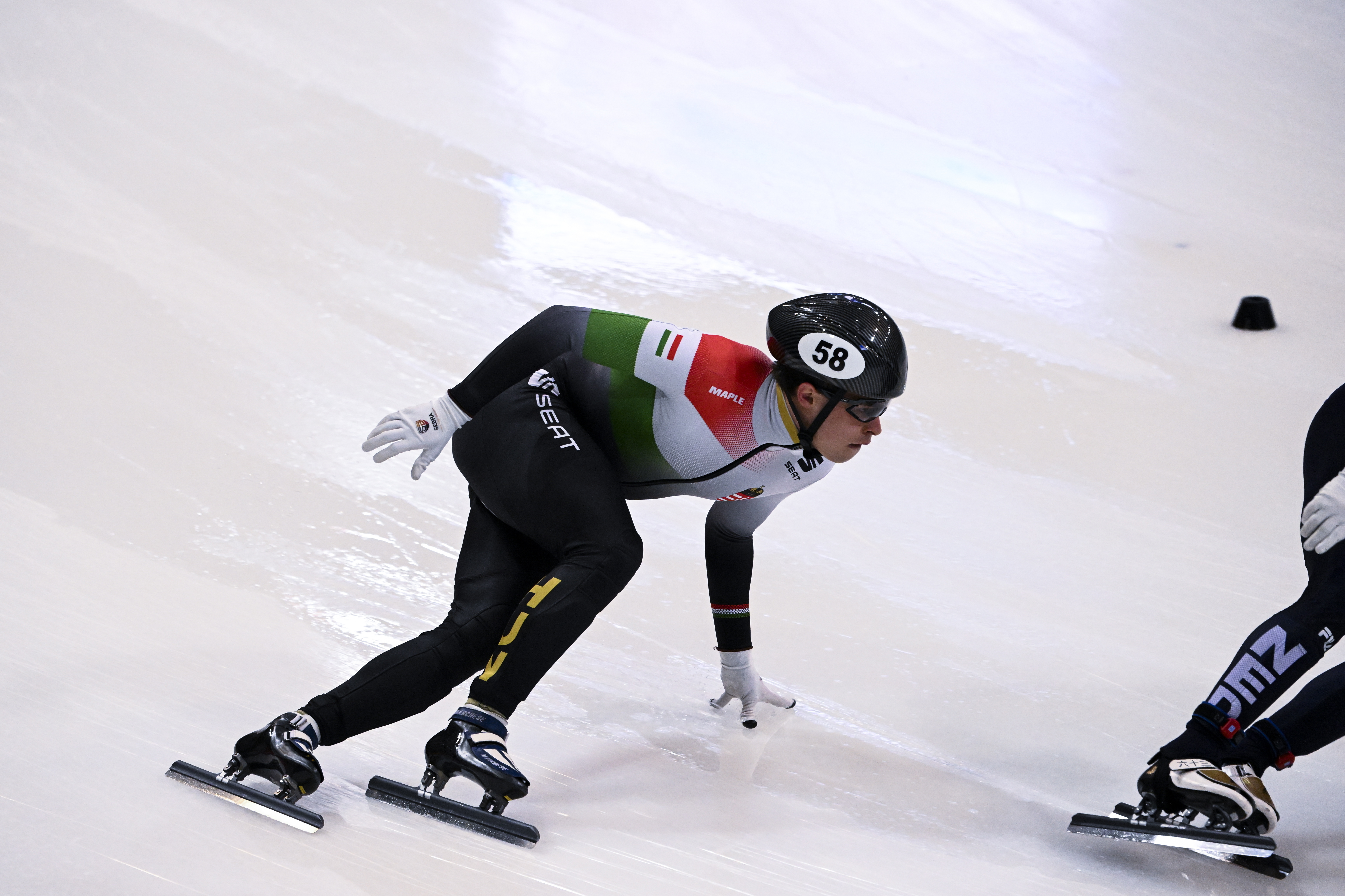 Rövidpályás gyorskorcsolya Eb_jaszapati_Peter