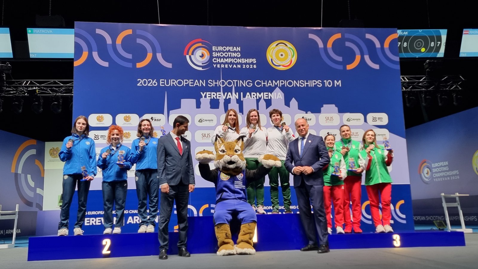 Eb győztes női pisztoly csapat