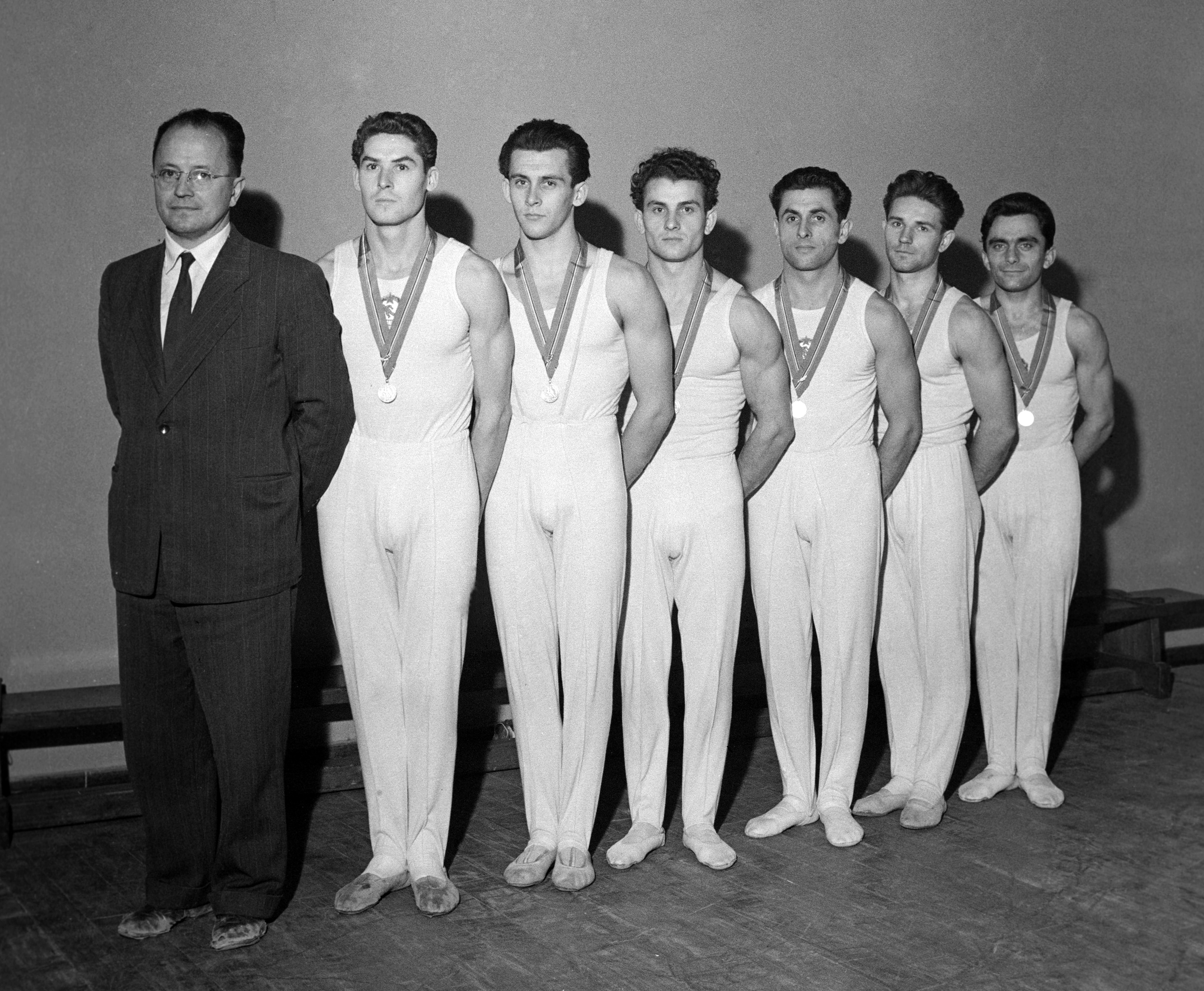 Sport - Torna - Budapest férfi-és nõi I. osztályú torna csa