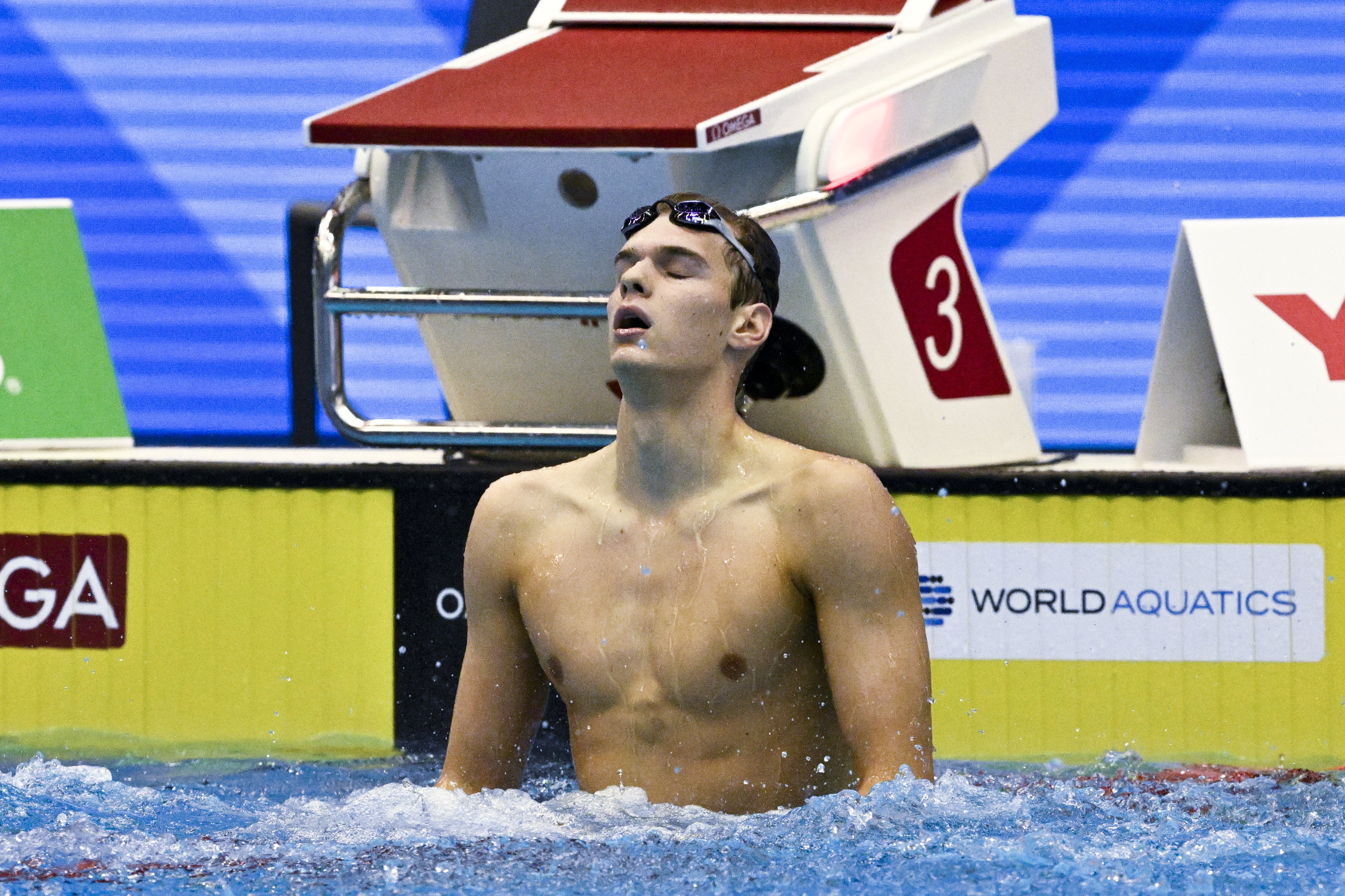 Vizes vb - Kós Hubert aranyérmes 200 méter háton