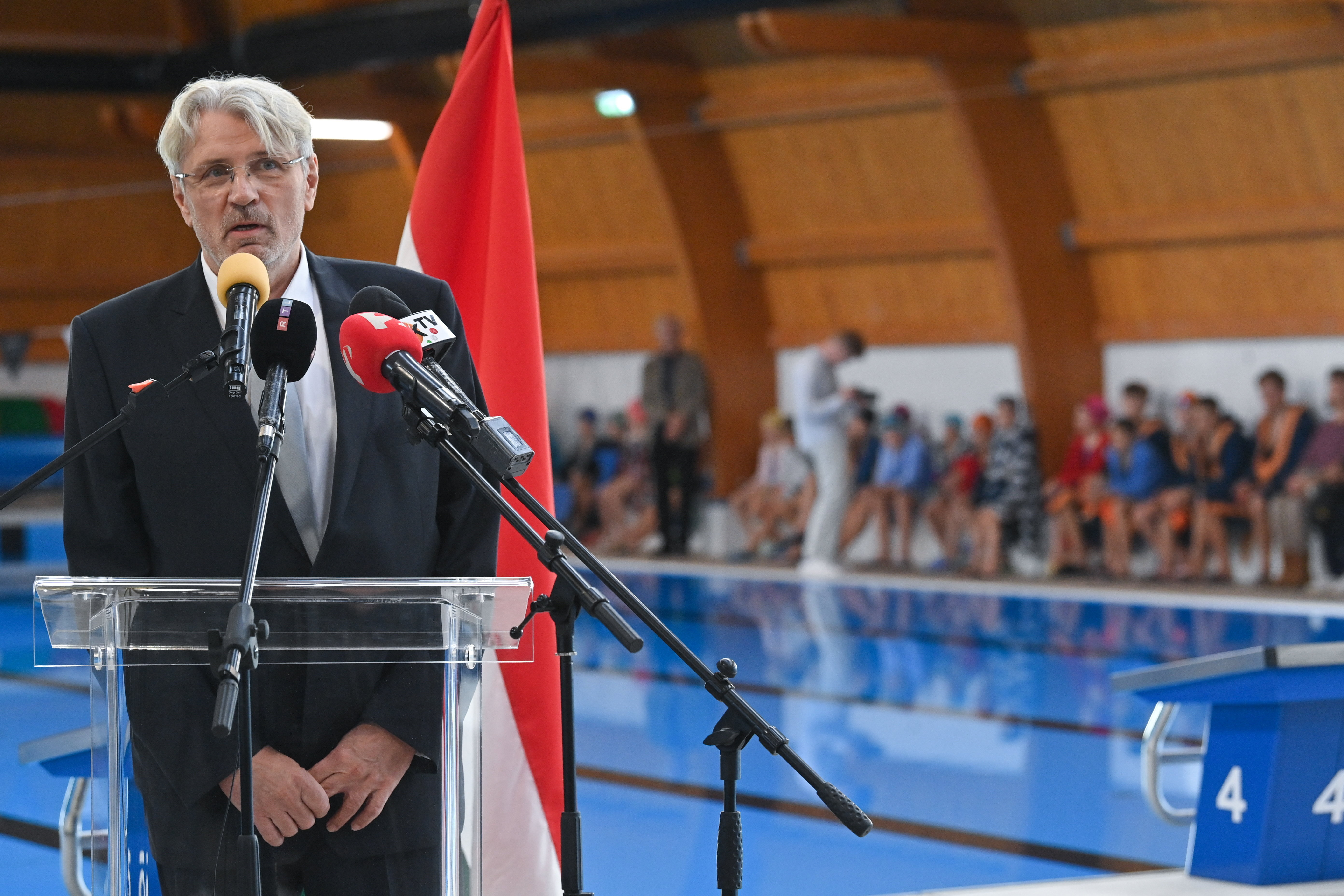 Átadták Budakeszin a Hargitay András Tanuszodát