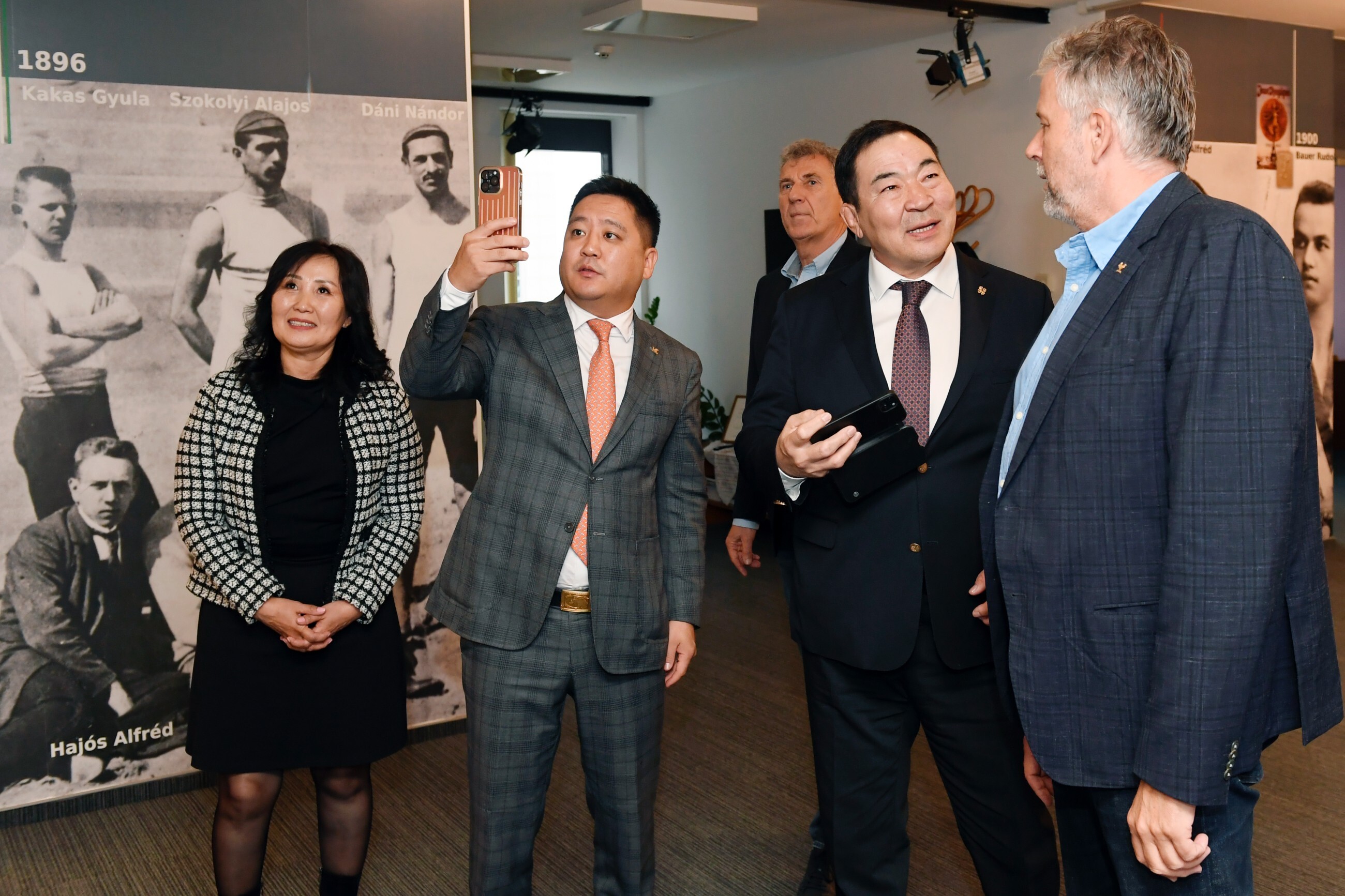 20240307 008 HUN MON NOC MET